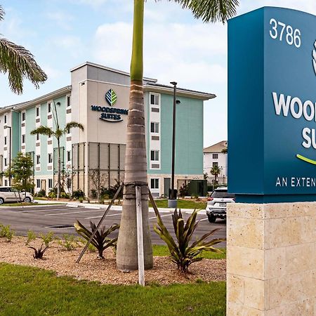 Woodspring Suites Naples Golden Gate Zewnętrze zdjęcie