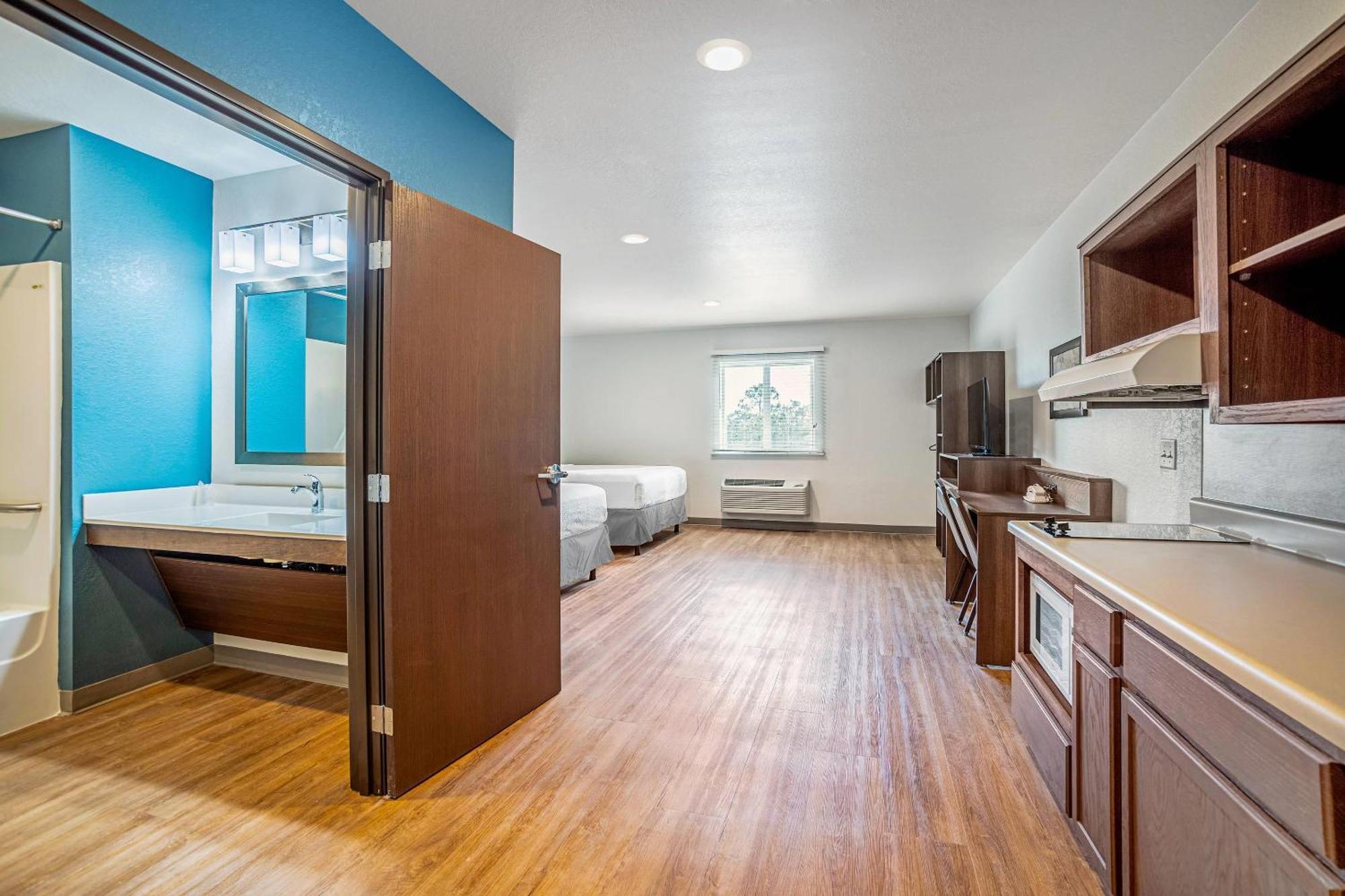 Woodspring Suites Naples Golden Gate Zewnętrze zdjęcie